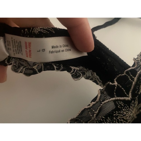 Urban Outfitters Embroidered Bralette - Picture 2 of 2
